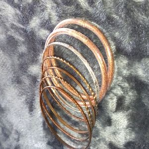 Bundle of 7 lovely bracelets